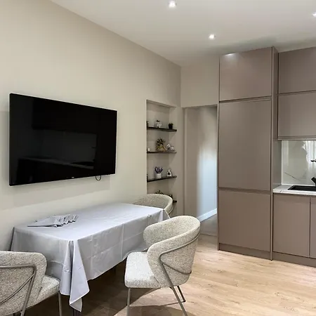 Lokas Cozy Apartment Tirana