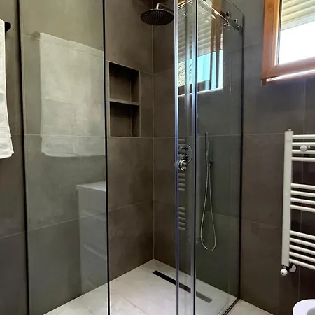 Lokas Cozy * Тирана