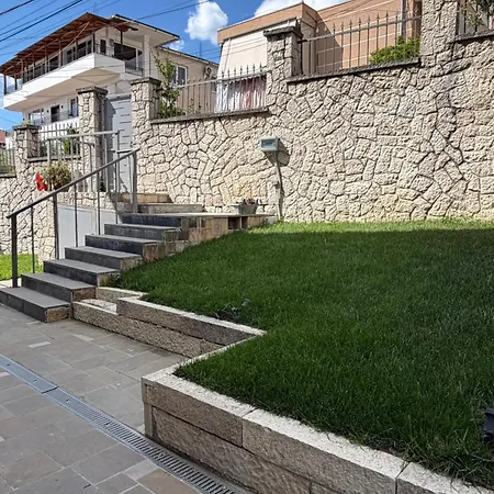 Lokas Cozy Апартаменты